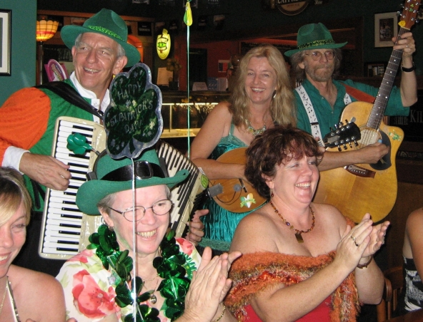 Brisbane Irish Band - Music Duo - Irish Musicians Singers